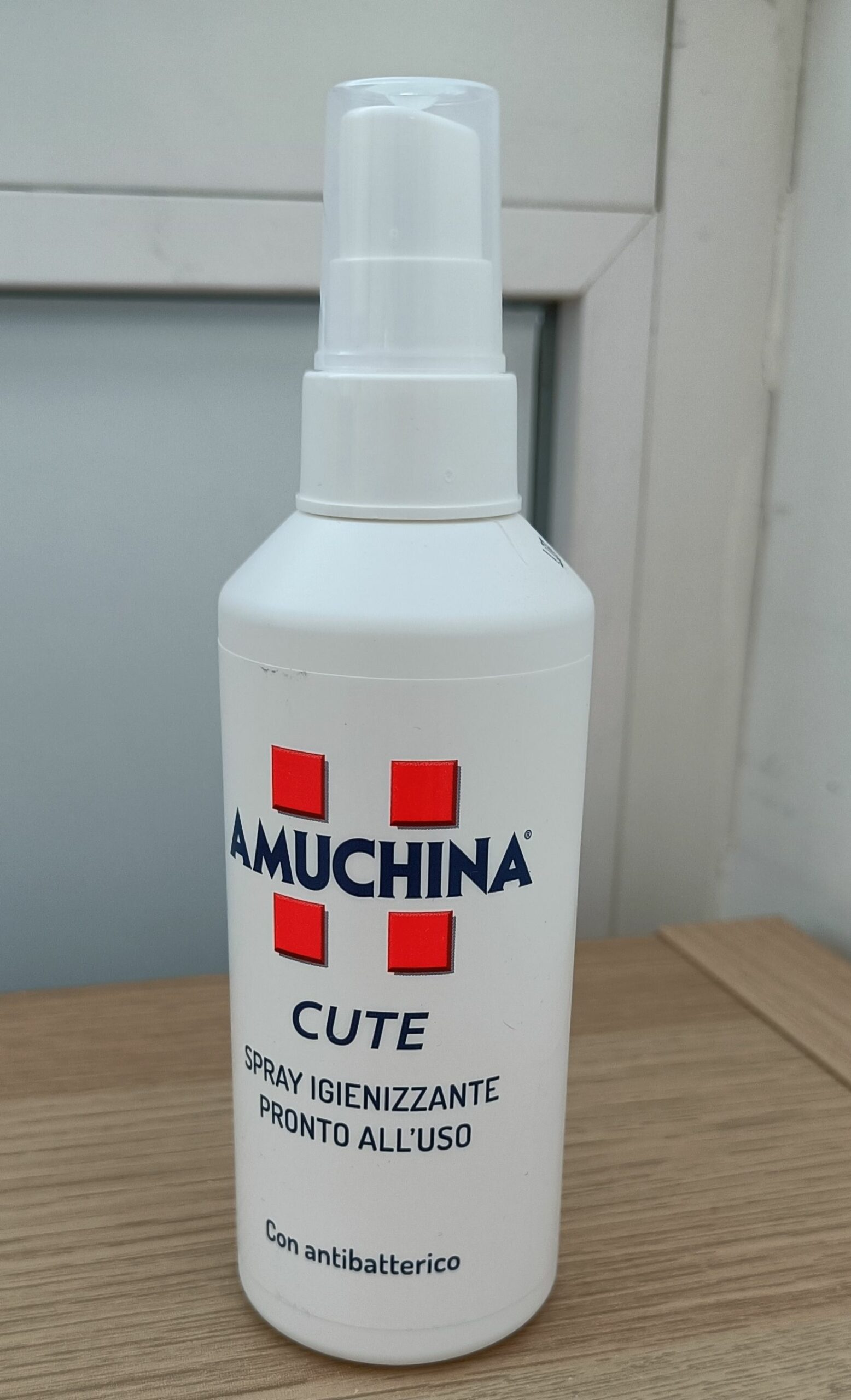 Amuchina cute spray 200